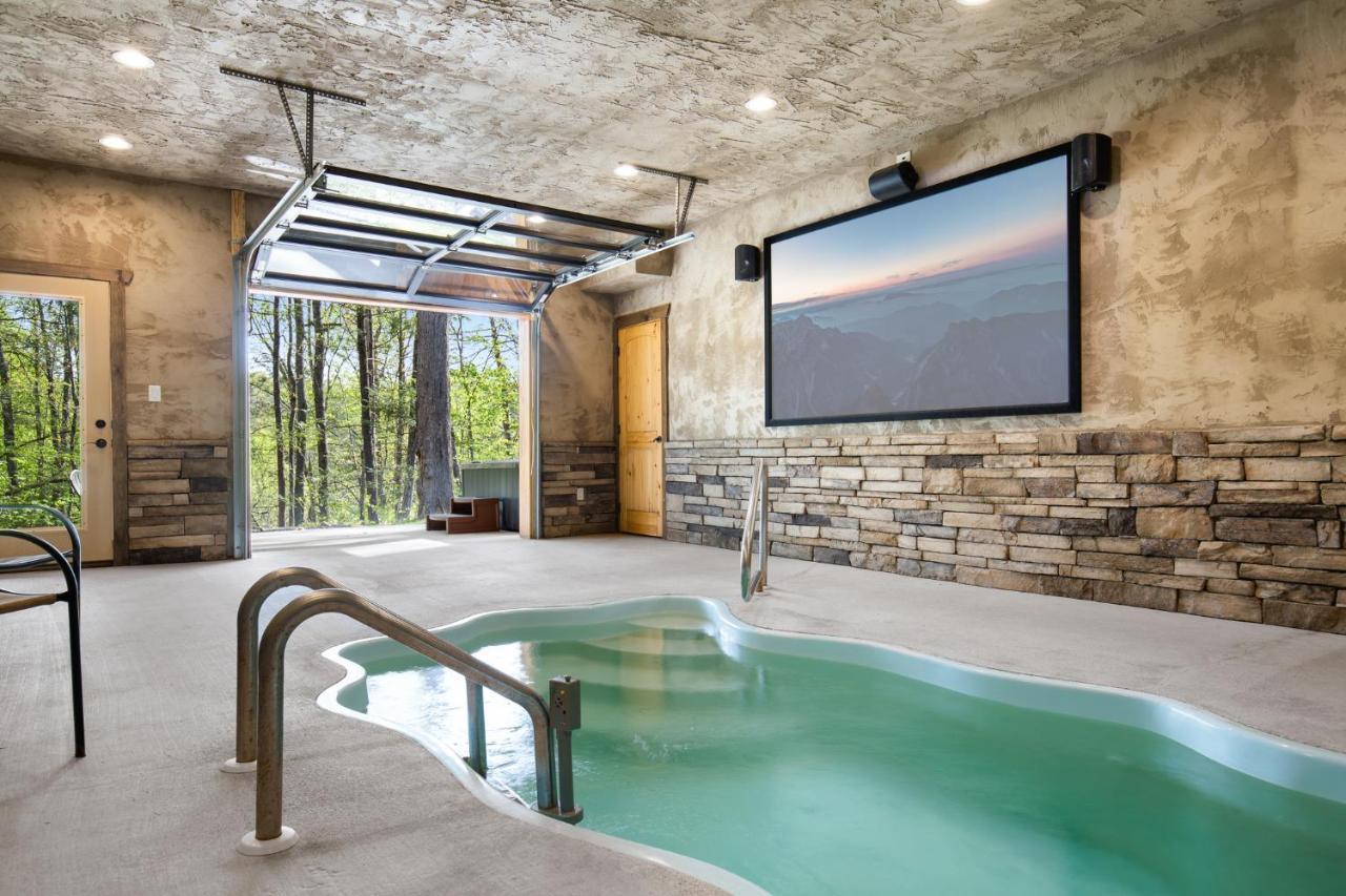 Вилла Poolin Around Гатлинбург Экстерьер фото